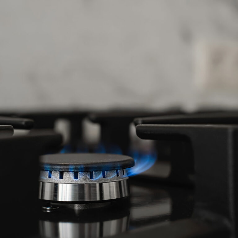 a href=httpsfr.freepik.comphotos-gratuitecuisiniere-cuisine-moderne-gaz-naturel-brule-flamme-bleue-consommation-gaz-domestique-gros-plan-mise-au-point-selective_26507875.htm#fromView=search&page=1&position=4&uuid=32907221-378f-4192-bcbb-b254c1843c6cImage de ededchechine sur Freepika